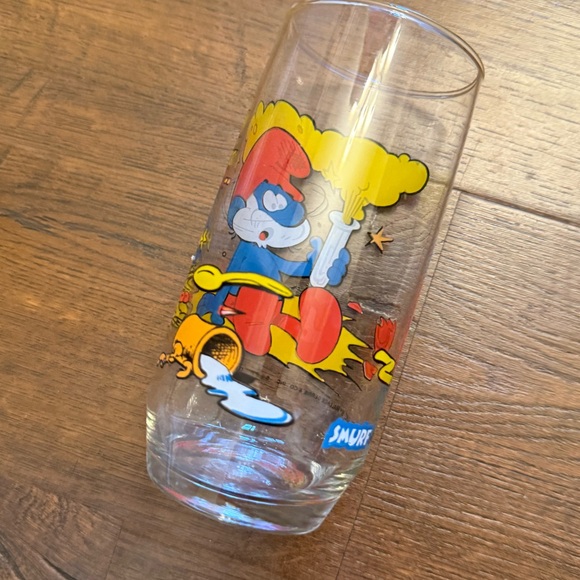 Vintage 1982 Papa Smurf Character Drinking Glass - Picture 2 of 4